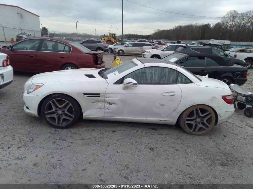 VIN WDDPK5HA2EF085369 2014 Mercedes-Benz SLK-Class,... no.6