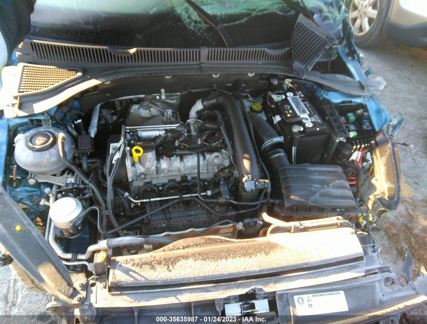 3VWCB7BU8LM017773