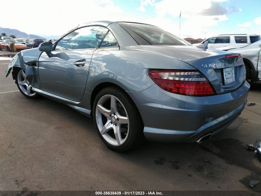 VIN WDDPK4HA5DF055470 2013 Mercedes-Benz SLK-Class,... no.3