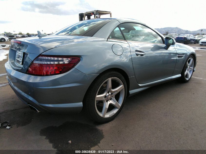 VIN WDDPK4HA5DF055470 2013 Mercedes-Benz SLK-Class,... no.4