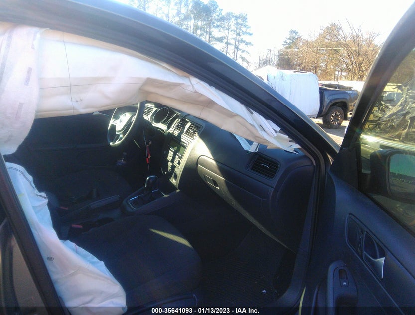 3VW2K7AJXFM335482