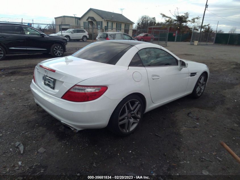 VIN WDDPK4HA8EF074807 2014 Mercedes-Benz SLK-Class,... no.4