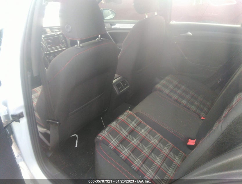 3VW5T7AU6KM029524