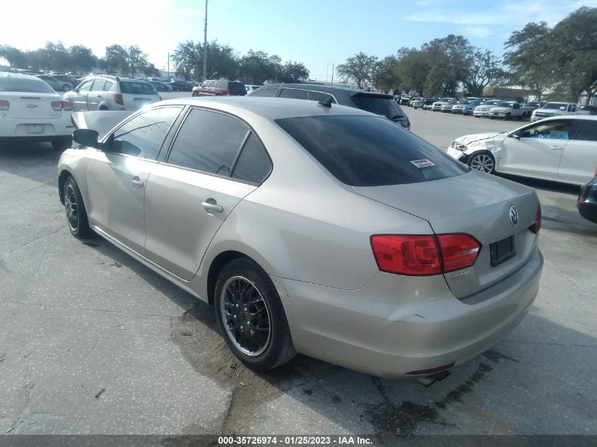 3VWD17AJ3EM249733 2014 Volkswagen Jetta 1.8T Se