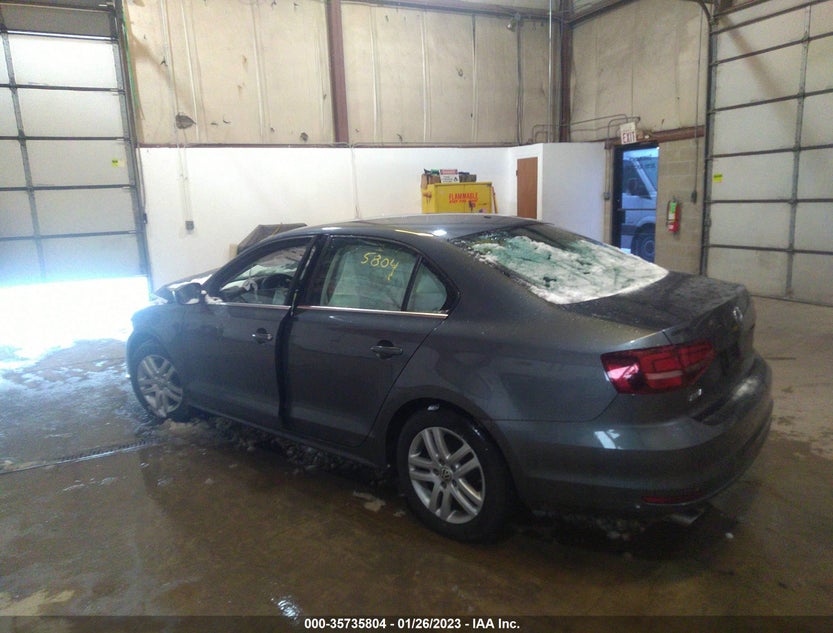 3VW2B7AJ3HM238904