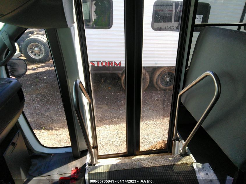 2017 Chevrolet Express Cutaway Work Van VIN: 1HA3GSBG4HN004786 Lot: 35735941