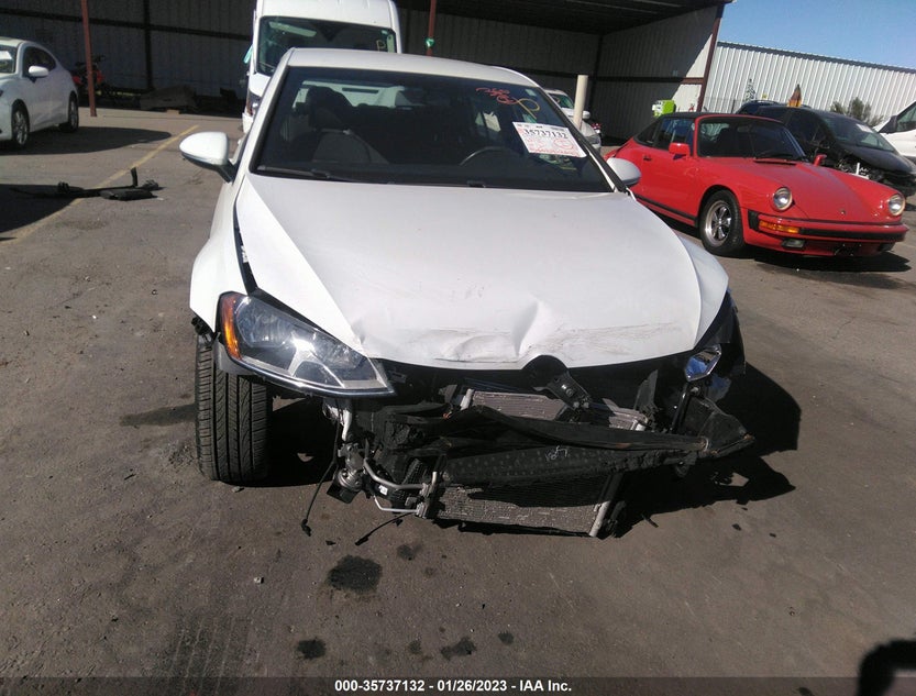 3VW5T7AU0HM008824