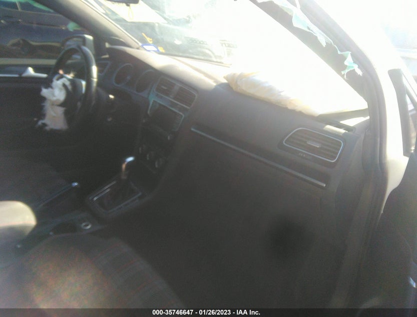 3VW4T7AU1FM061511