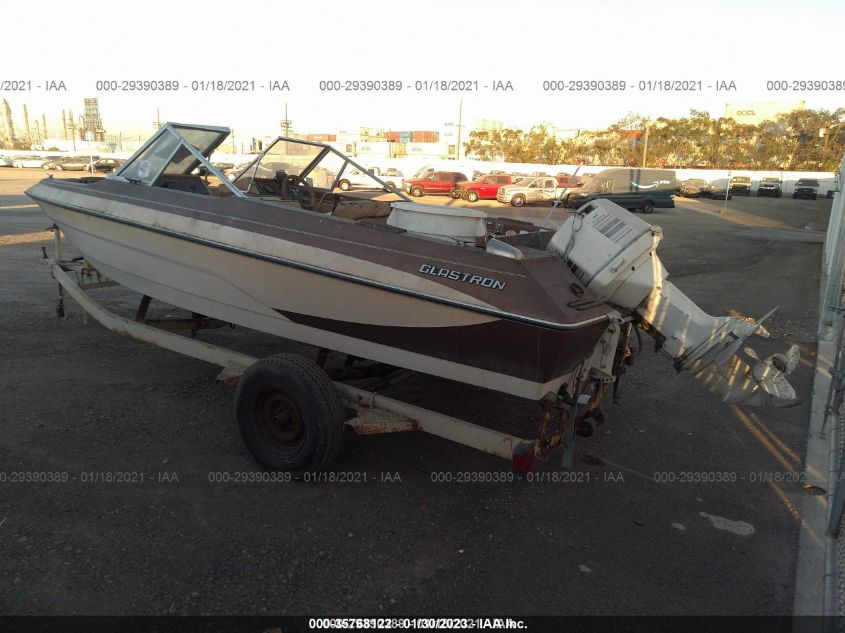 1980 Glastron 17 Boat