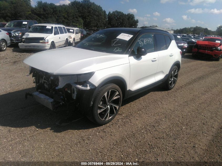 2021 Volvo Xc40 T5 R-Design VIN: YV4162UM9M2437322 Lot: 35769484