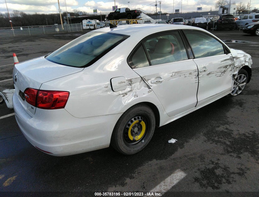 3VWD17AJ1EM409348