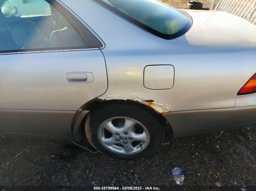 1998 Lexus Es 300 VIN: JT8BF28G2W0088271 Lot: 35799564