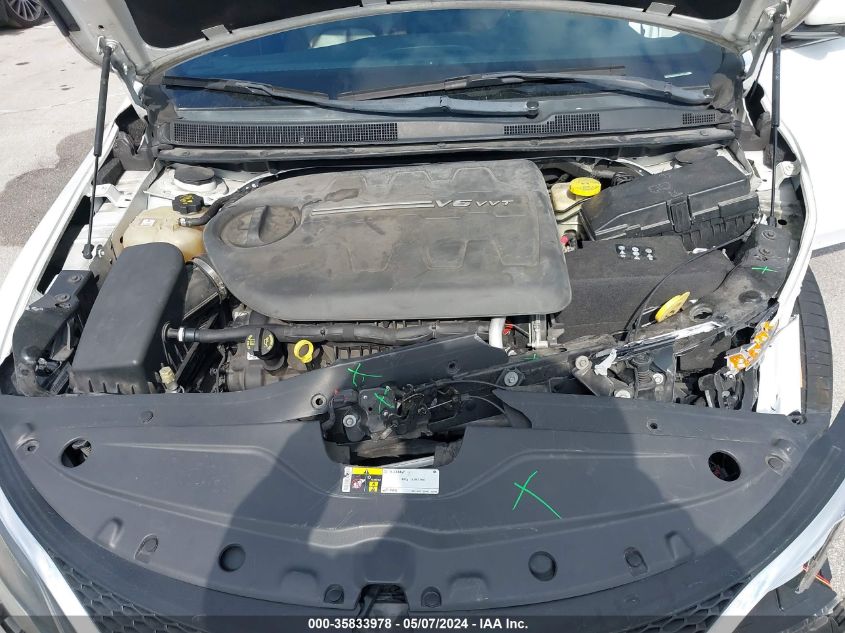 2015 Chrysler 200 C VIN: 1C3CCCCG3FN727941 Lot: 35833978