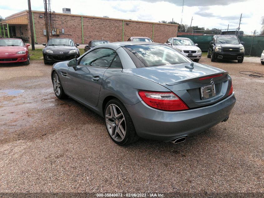 VIN WDDPK4HA1EF084210 2014 Mercedes-Benz SLK-Class,... no.3