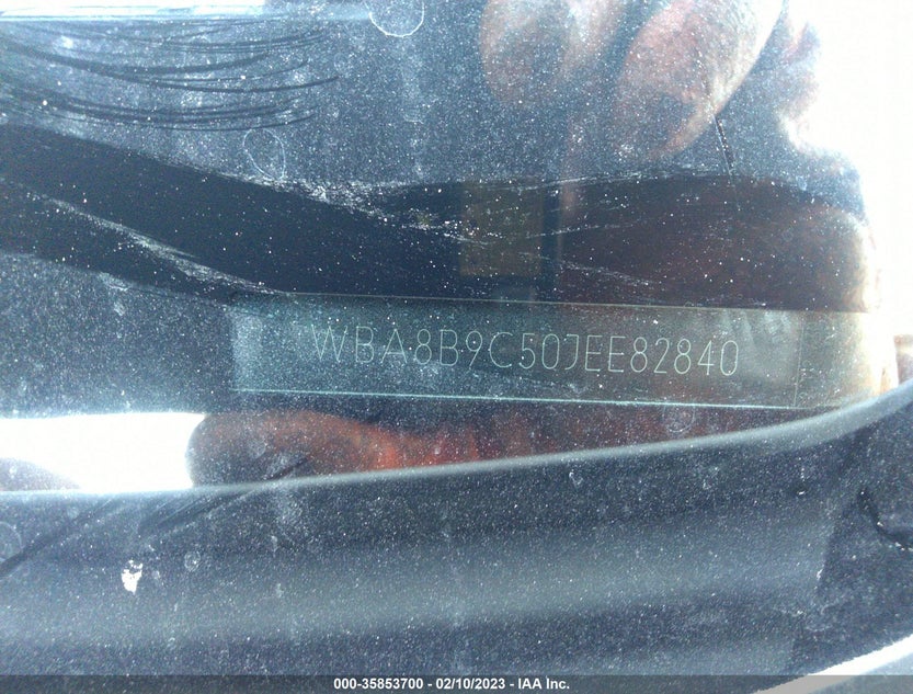 WBA8B9C50JEE82840