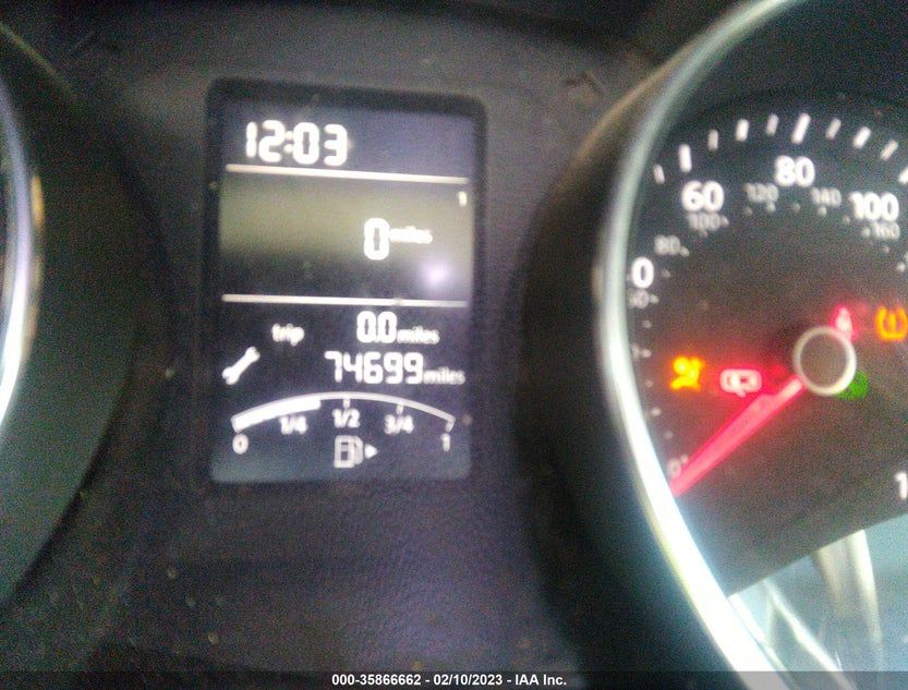 3VW2B7AJ5HM325946