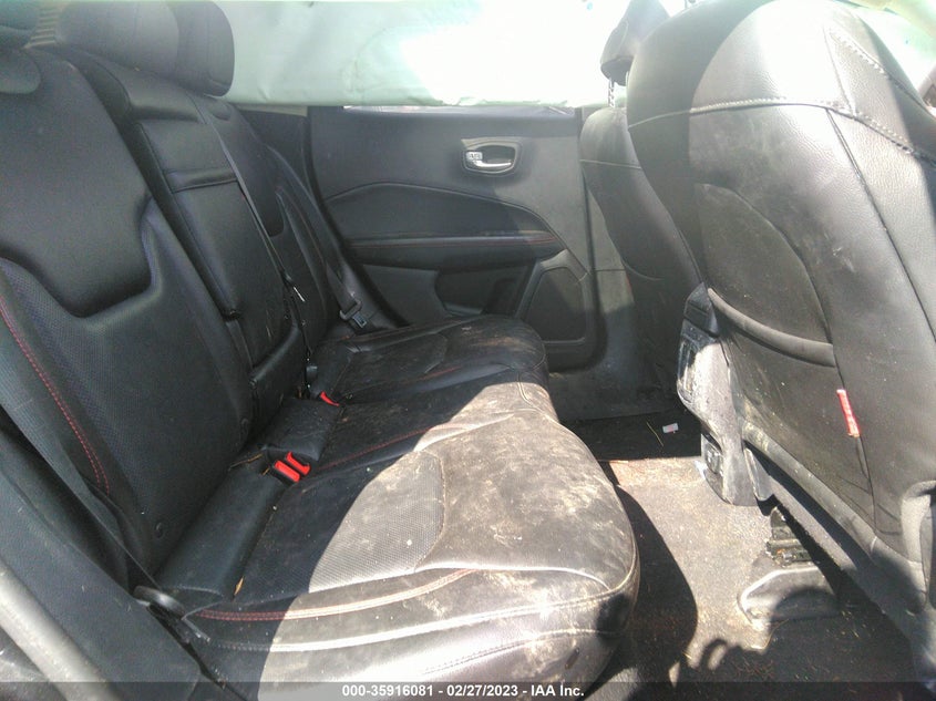 VIN 3C4NJDDB8JT367075 2018 JEEP COMPASS TRAILHAWK 4X4
