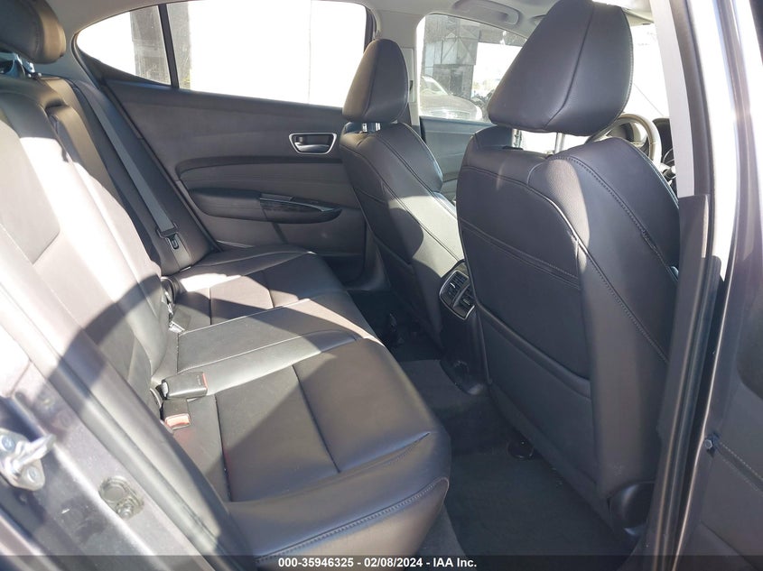 VIN 19UUB1F38JA001025 2018 ACURA TLX