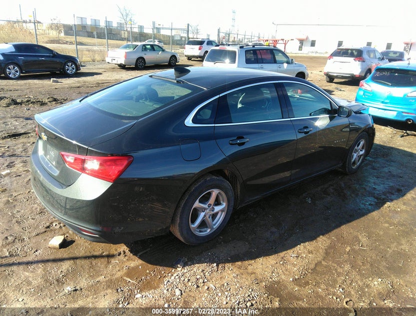1G1ZB5ST6JF104943