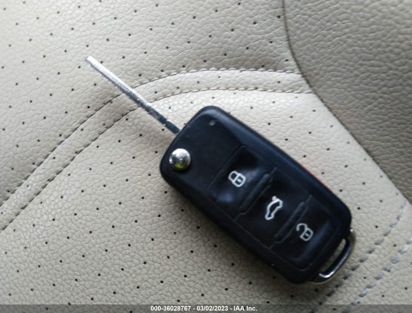 1VWBN7A36CC076771