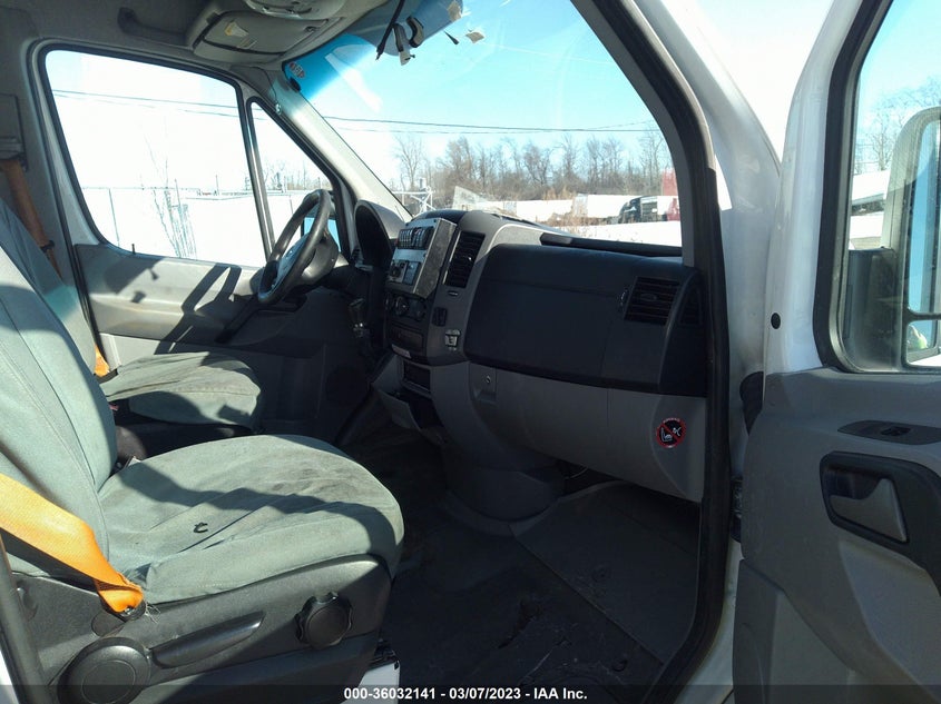 2015 Mercedes-Benz Sprinter 2500 Normal Roof VIN: WD3PE7CC6FP169254 Lot: 36032141