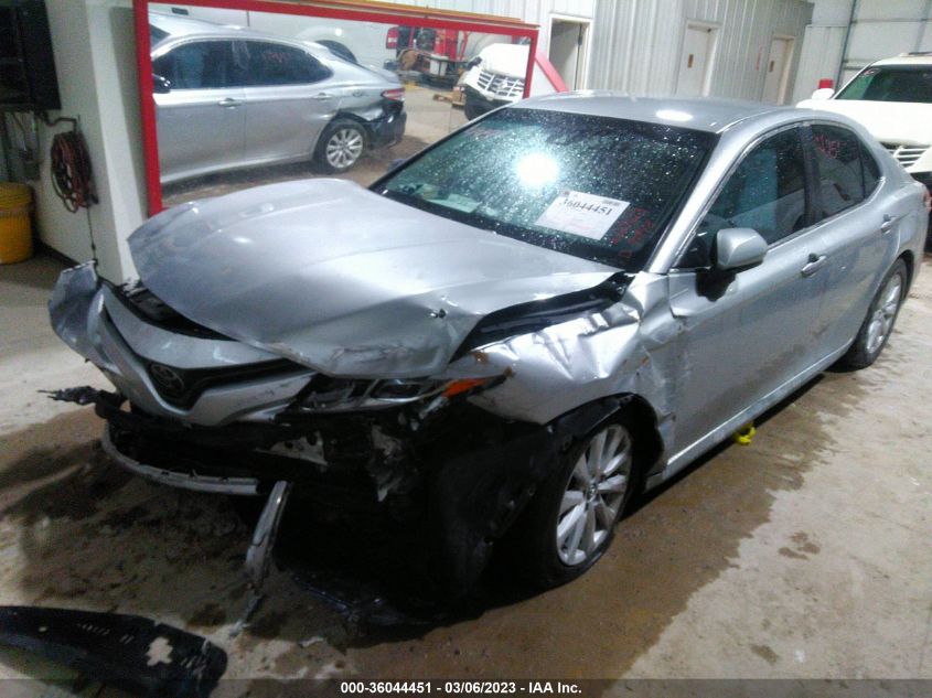 4T1B11HK6JU567482 2018 Toyota Camry Le