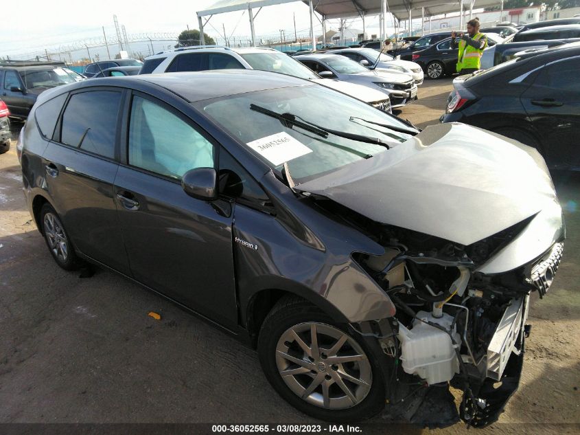 JTDZN3EU7FJ020092 2015 Toyota Prius V Three