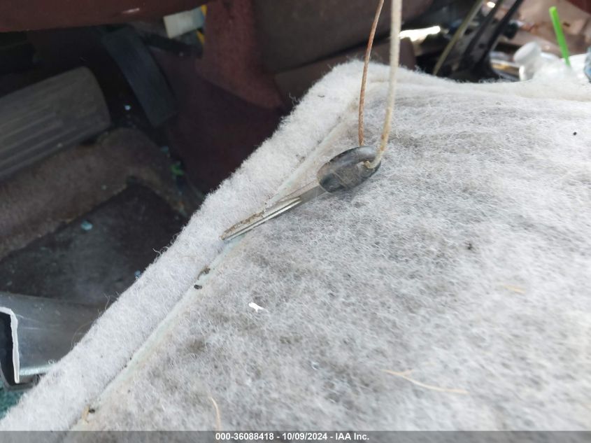 1992 Honda Accord Ex VIN: 1HGCB7672NA126710 Lot: 36088418