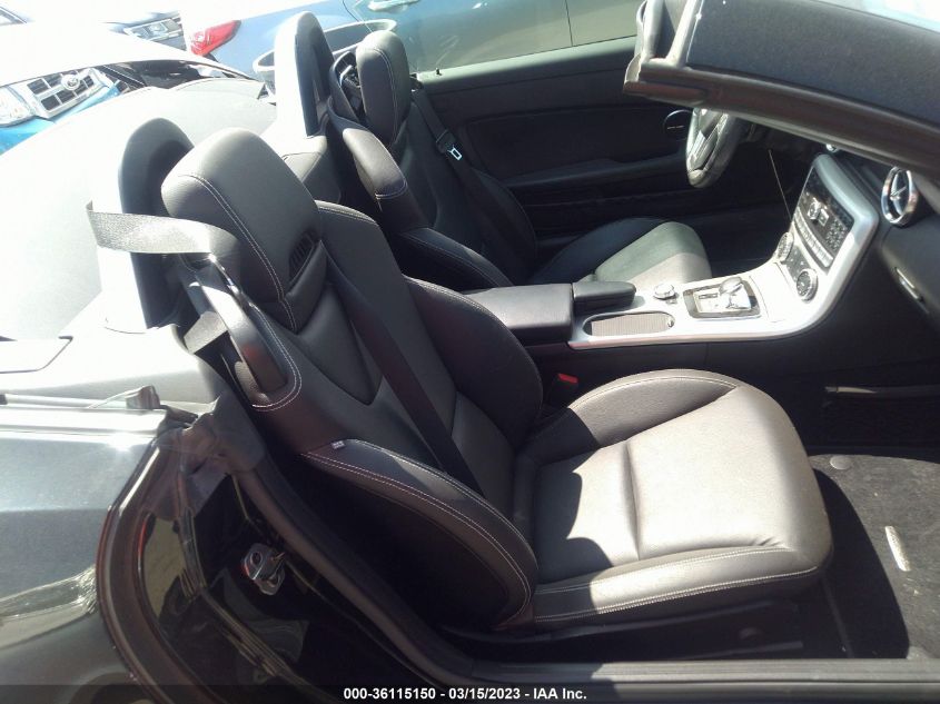 VIN WDDPK3JA0GF124364 2016 Mercedes-Benz SLK-Class,... no.8