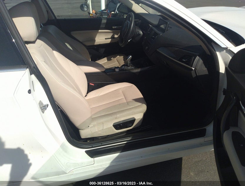 WBA1F5C51FV257085