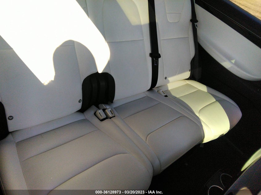 2016 Tesla Model X 60D/70D/75D/90D VIN: 5YJXCDE26GF026587 Lot: 36128973