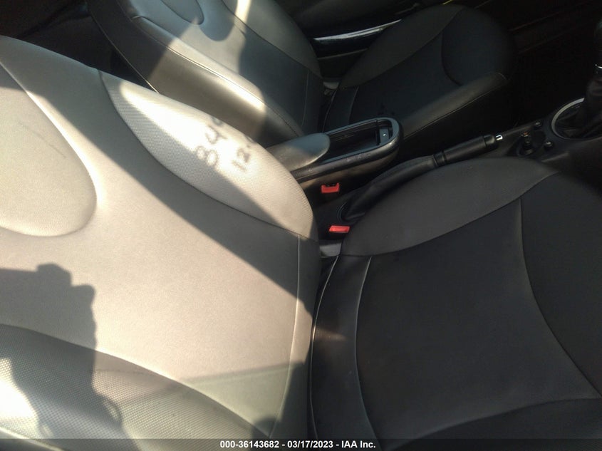 2013 Mini Convertible Cooper VIN: WMWZN3C52DT568530 Lot: 36143682