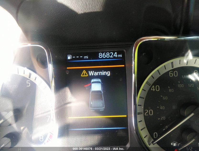 1N6AA1E55KN524372