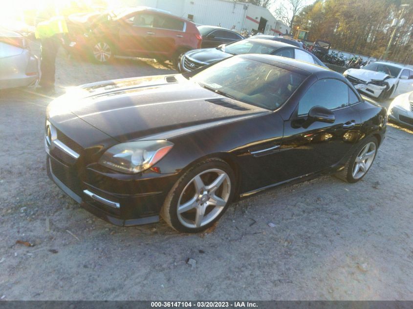 VIN WDDPK4HA5EF087904 2014 Mercedes-Benz SLK-Class,... no.2