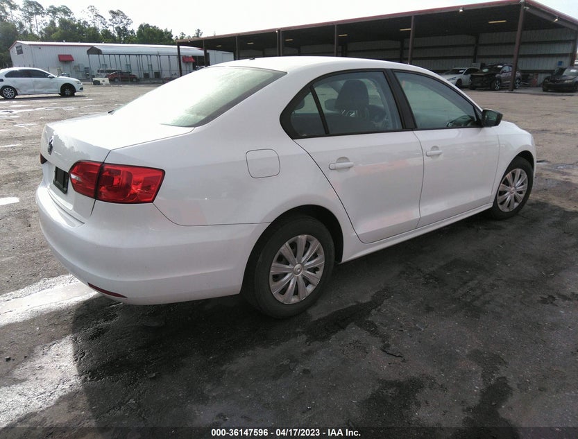 3VW1K7AJ5CM359888