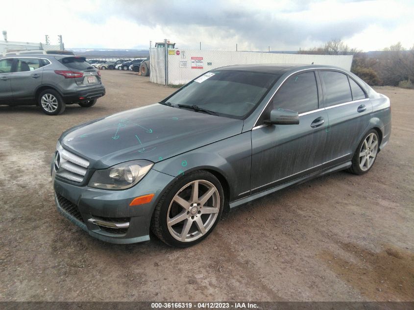 2012 Mercedes-Benz C 300 VIN: WDDGF8BB0CA598959 Lot: 39472885