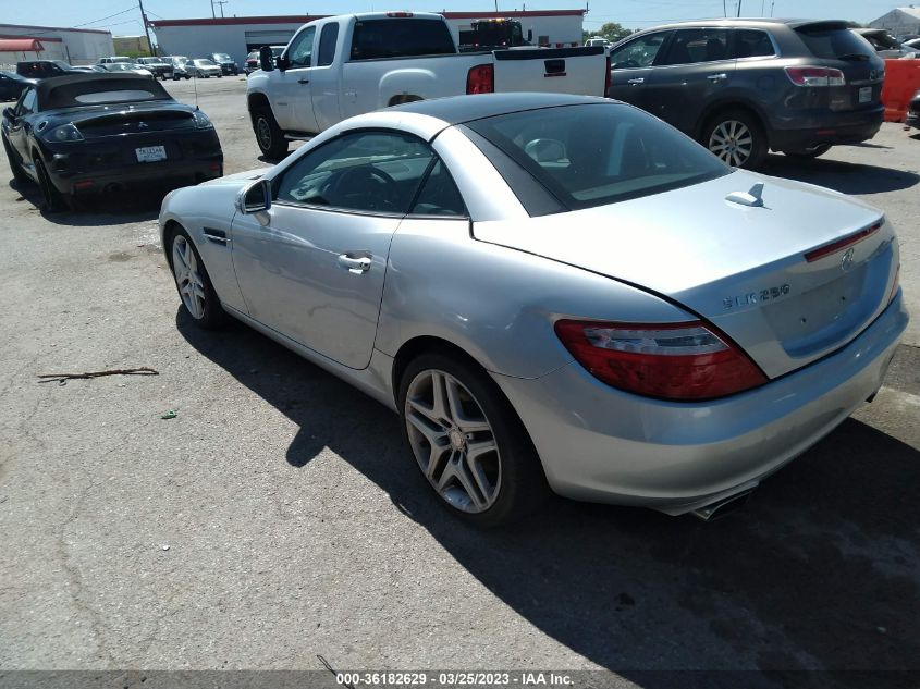 VIN WDDPK4HA1DF071519 2013 Mercedes-Benz SLK-Class,... no.3