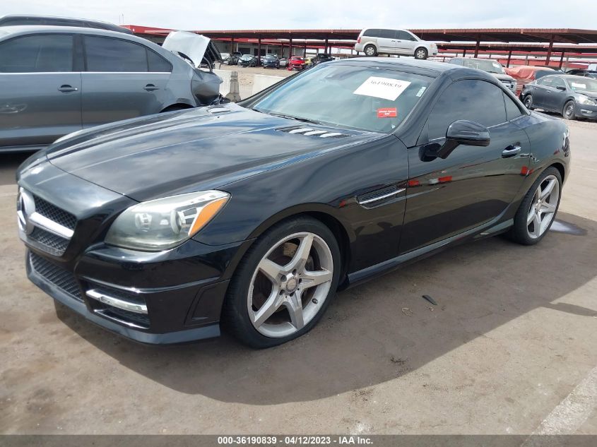 VIN WDDPK4HA6EF080413 2014 Mercedes-Benz SLK-Class,... no.2