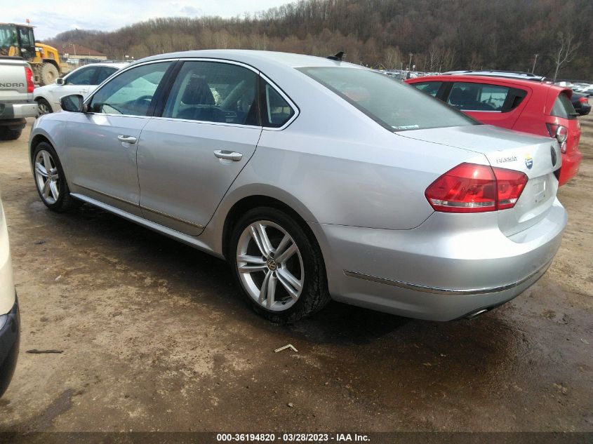 2015 Volkswagen Passat 2.0L Tdi Sel Premium VIN: 1VWCV7A34FC001897 Lot: 36194820