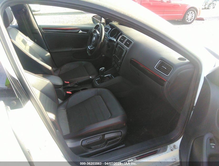 3VW4T7AJ8HM331147