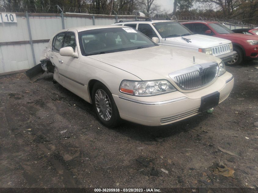 2006 Lincoln Town Car Signature L VIN: 1LNHM85V56Y625221 Lot: 36205938