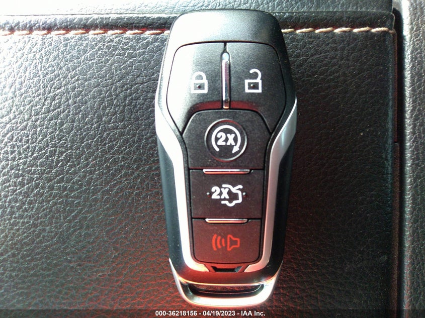 2017 Ford Super Duty F-250 Srw Lariat/Platinum VIN: 1FT7W2BT9HEC63666 Lot: 36218156