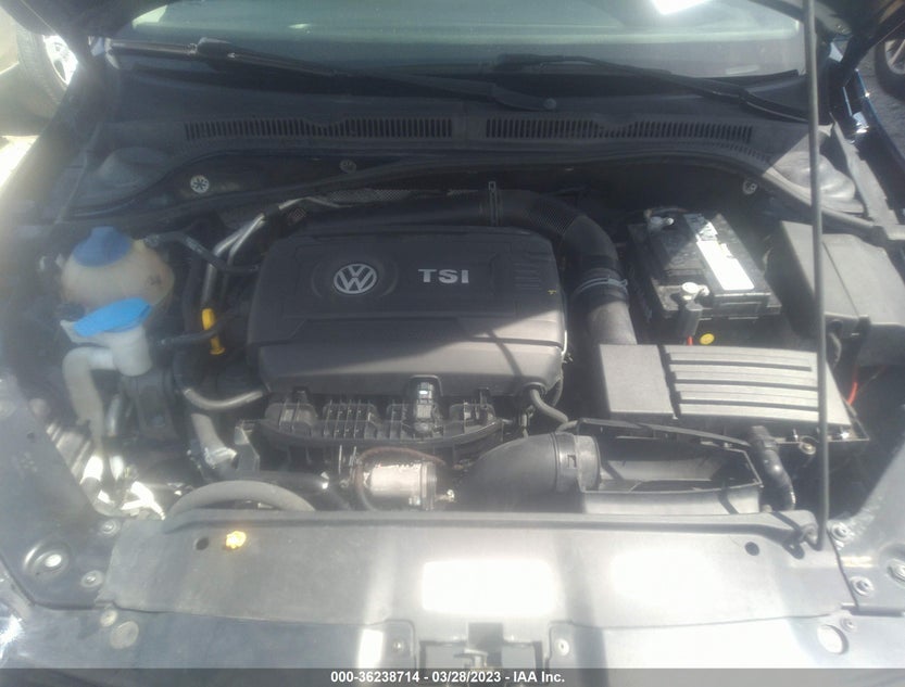 3VWD17AJ9EM382268