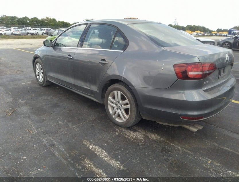 3VW2B7AJ1HM288832