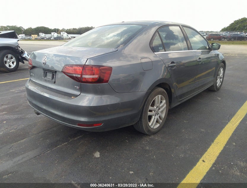 3VW2B7AJ1HM288832