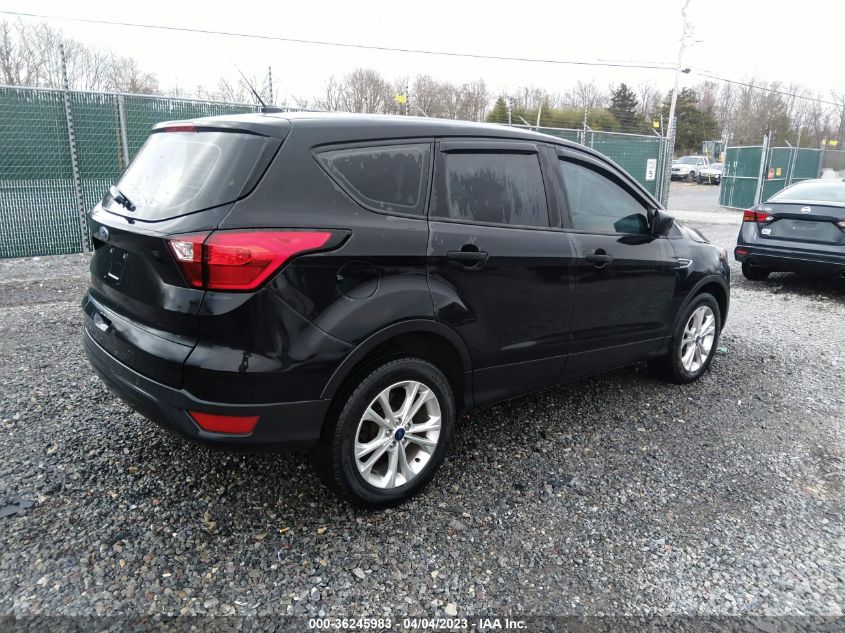 2019 Ford Escape S VIN: 1FMCU0F75KUB54040 Lot: 36245983