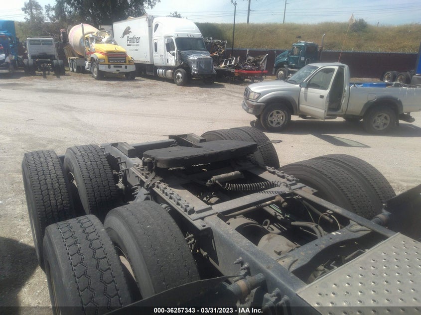 3AKJGEDV8FDGL1464 2015   photo no. 7