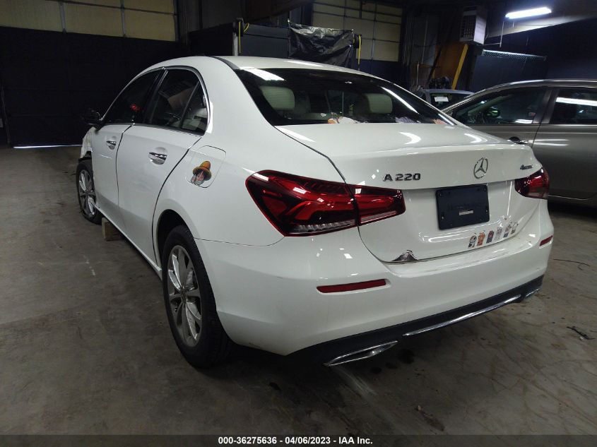 W1K3G4FB6NJ349535 2022 Mercedes-Benz A 220 4Matic