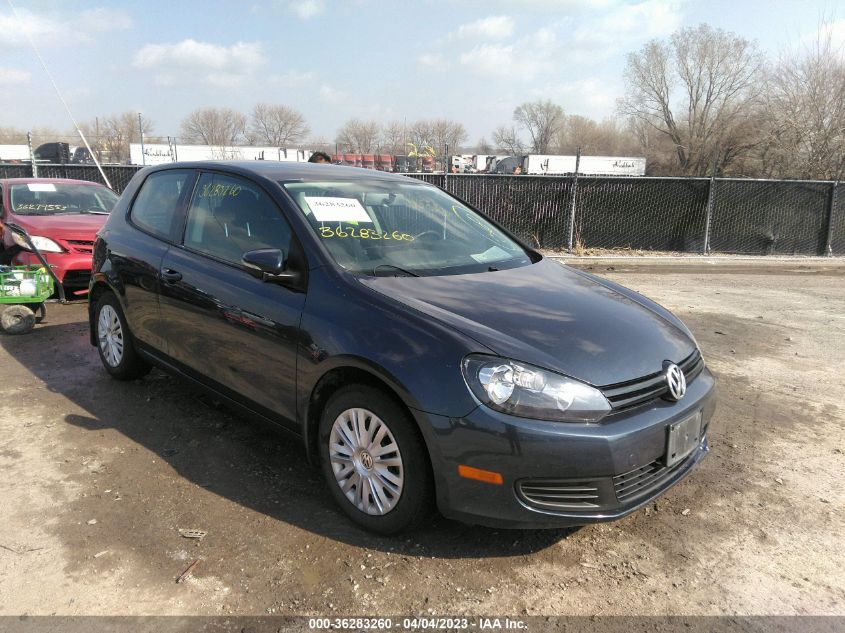 2013 Volkswagen Golf 2.5L 2-Door VIN: WVWBB7AJ0DW031108 Lot: 36283260