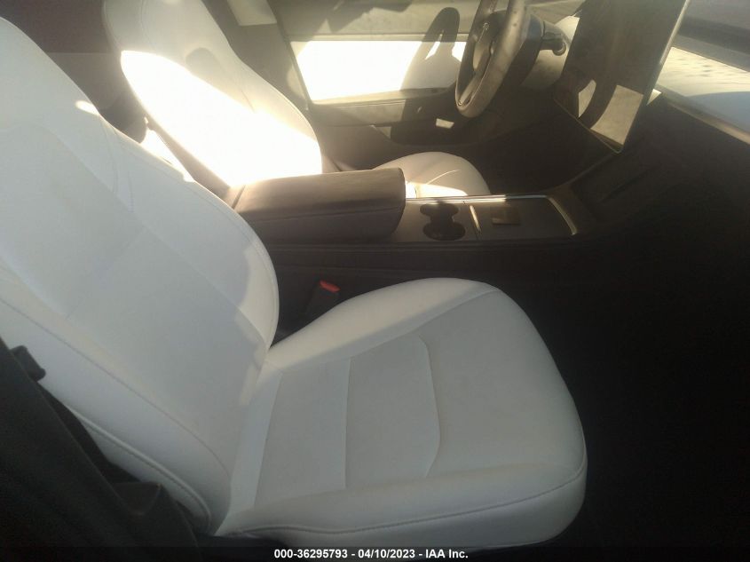 Фото: 5YJ3E1EB4MF936984 - 5